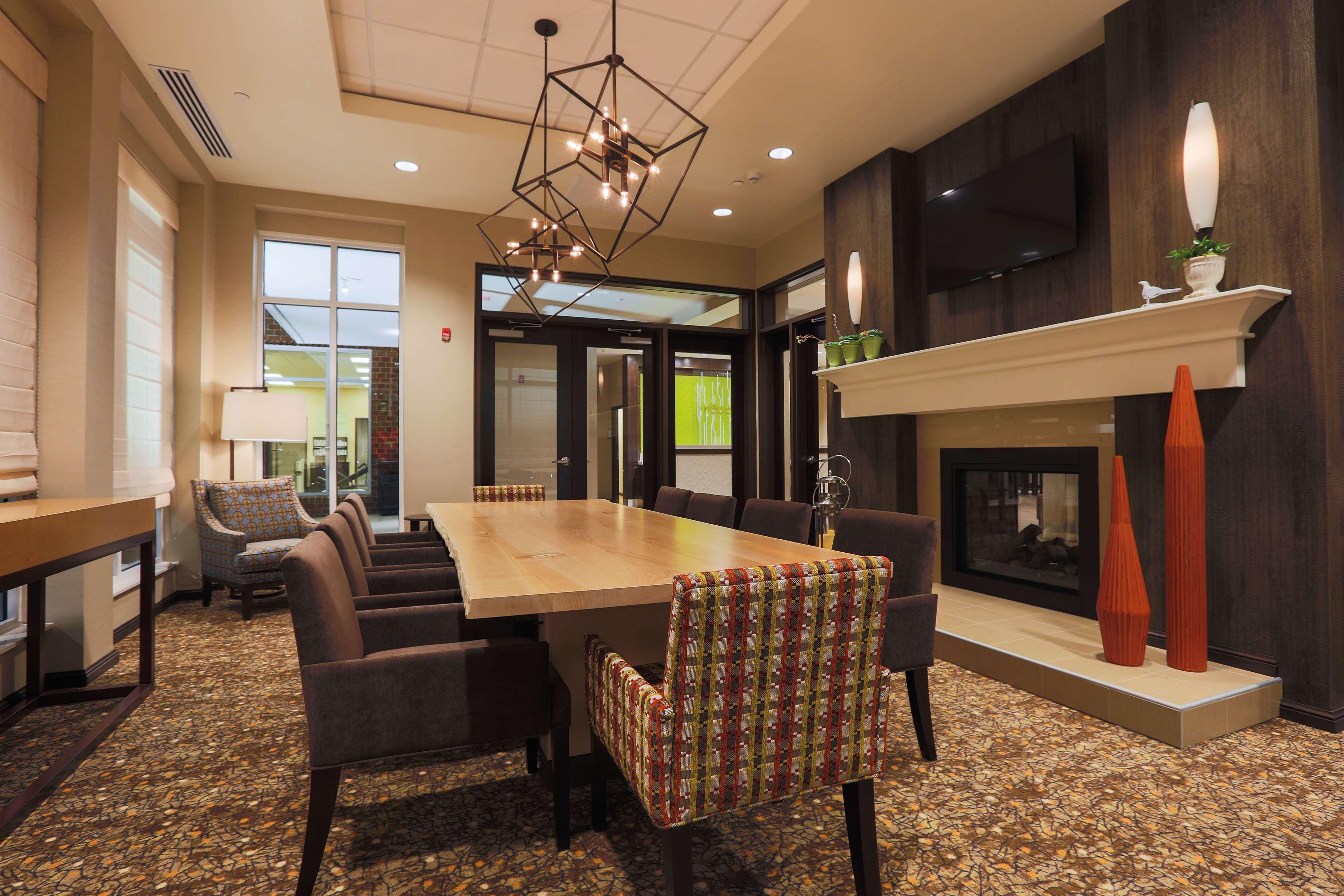 Hilton Garden Inn Indiana At Iup Exterior photo